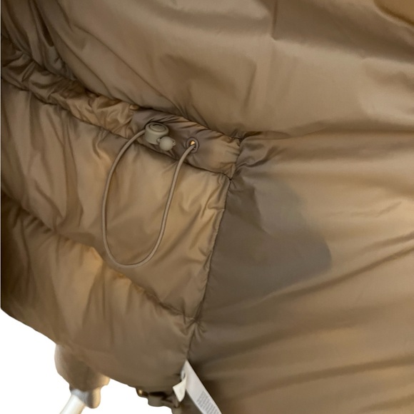 New Athleta Down Jacket Gold. Size S "Packs into its own pocket" - Picture 7 of 14